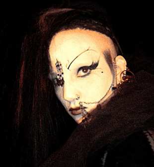 http://www.gothicinfo.de/photos/Cimg0068_2690448.jpg